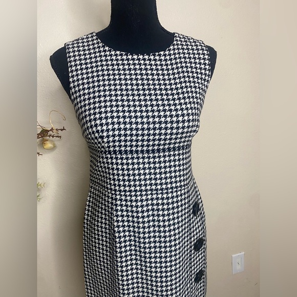 Talbots Petites Houndstooth Sleeveless Dress Size 2P - Picture 2 of 9